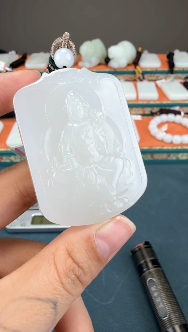 颈饰未镶嵌和田玉1
