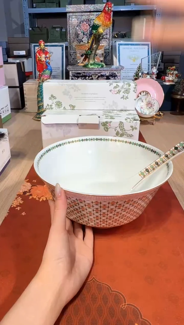 【闪购商品】杯173歌剧院粉色大汤碗+大汤勺