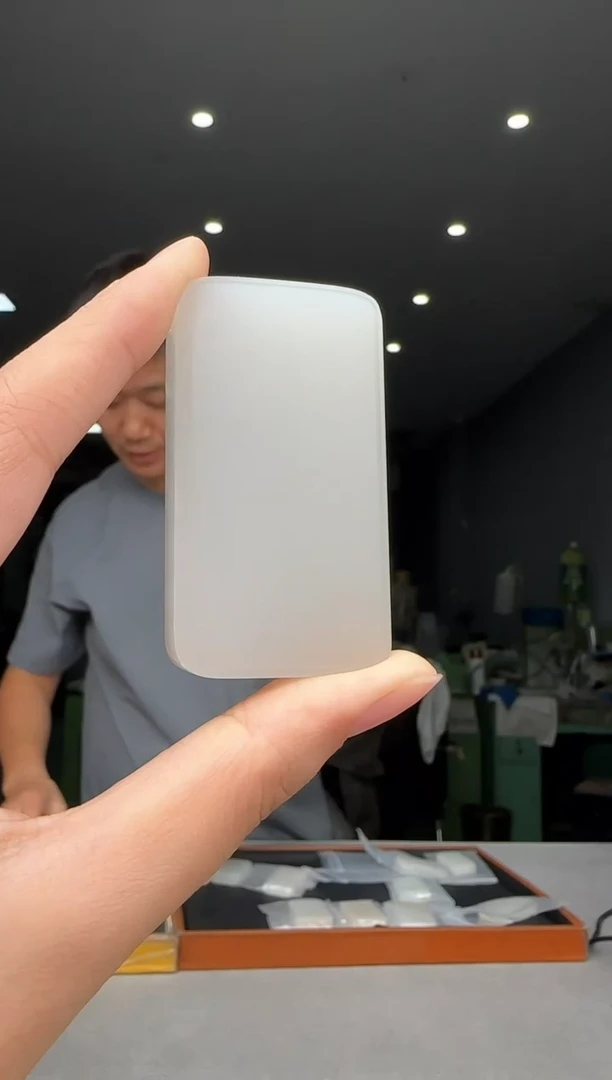 和田玉未镶嵌颈饰无事牌