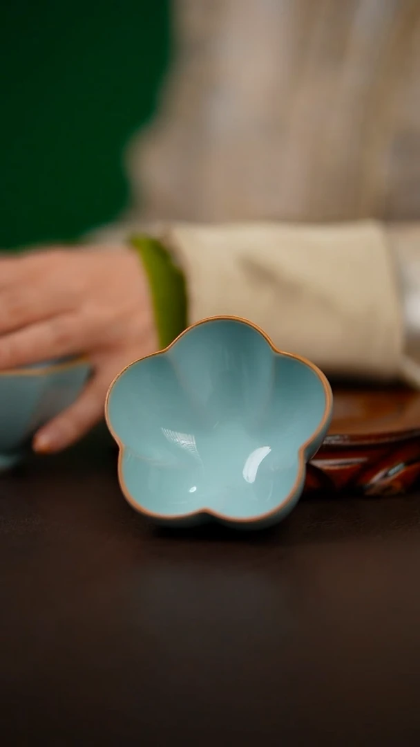 天青色一级品梅花杯