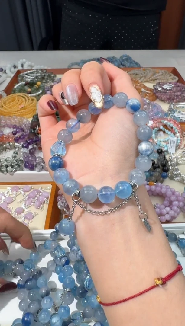 【闪购商品】水晶手链银S925镶嵌E010蓝晶蓝兔毛海蓝设计款