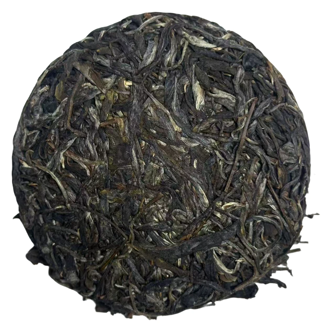 2025年易武古树100克饼茶普洱生茶