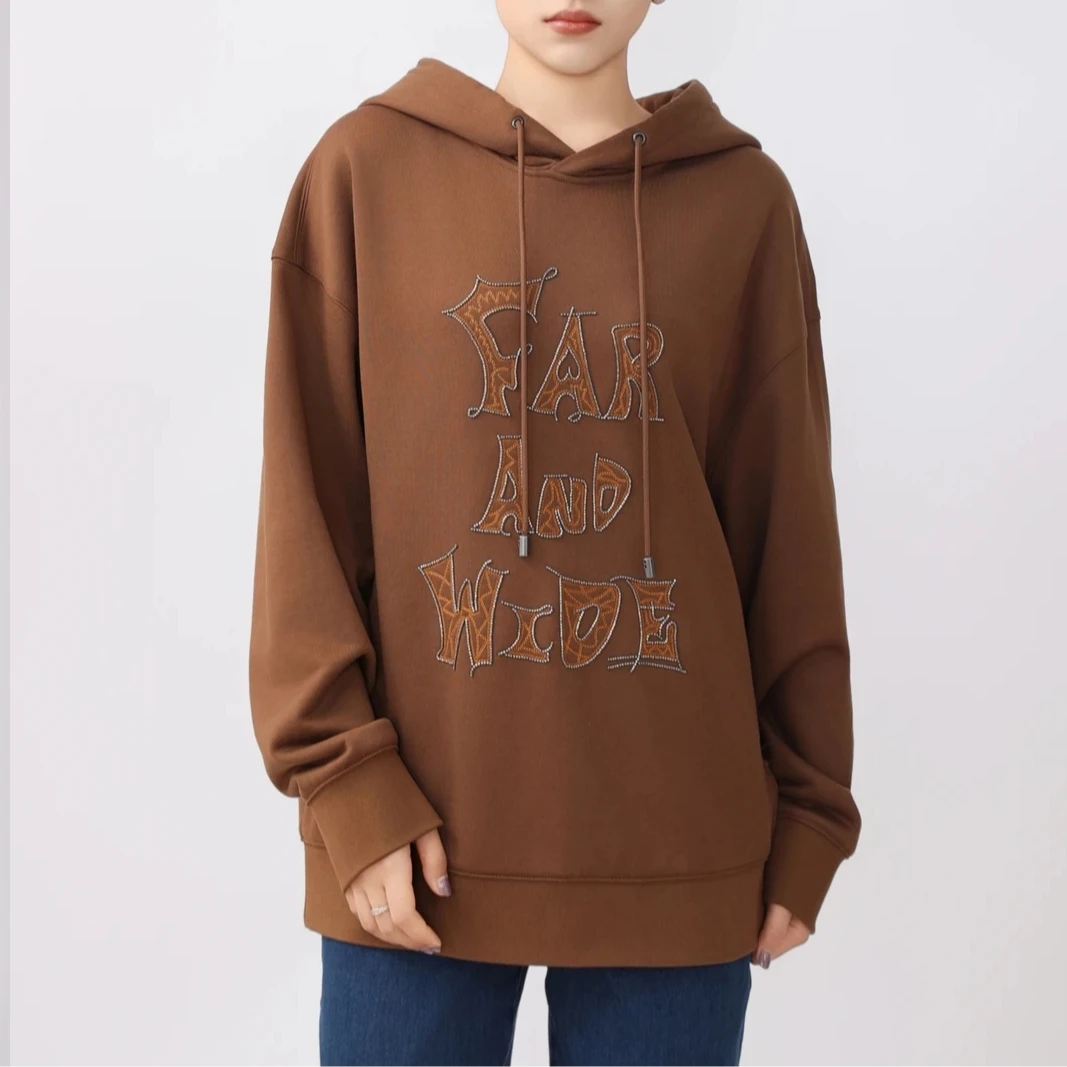 AMASS/阿玛施女装休闲百搭通勤趣味章仔绣连帽卫衣5300906