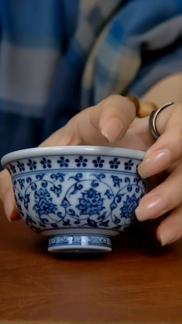 陶瓷仿明缠枝莲小压手（双狮内绘）（柴窑）36