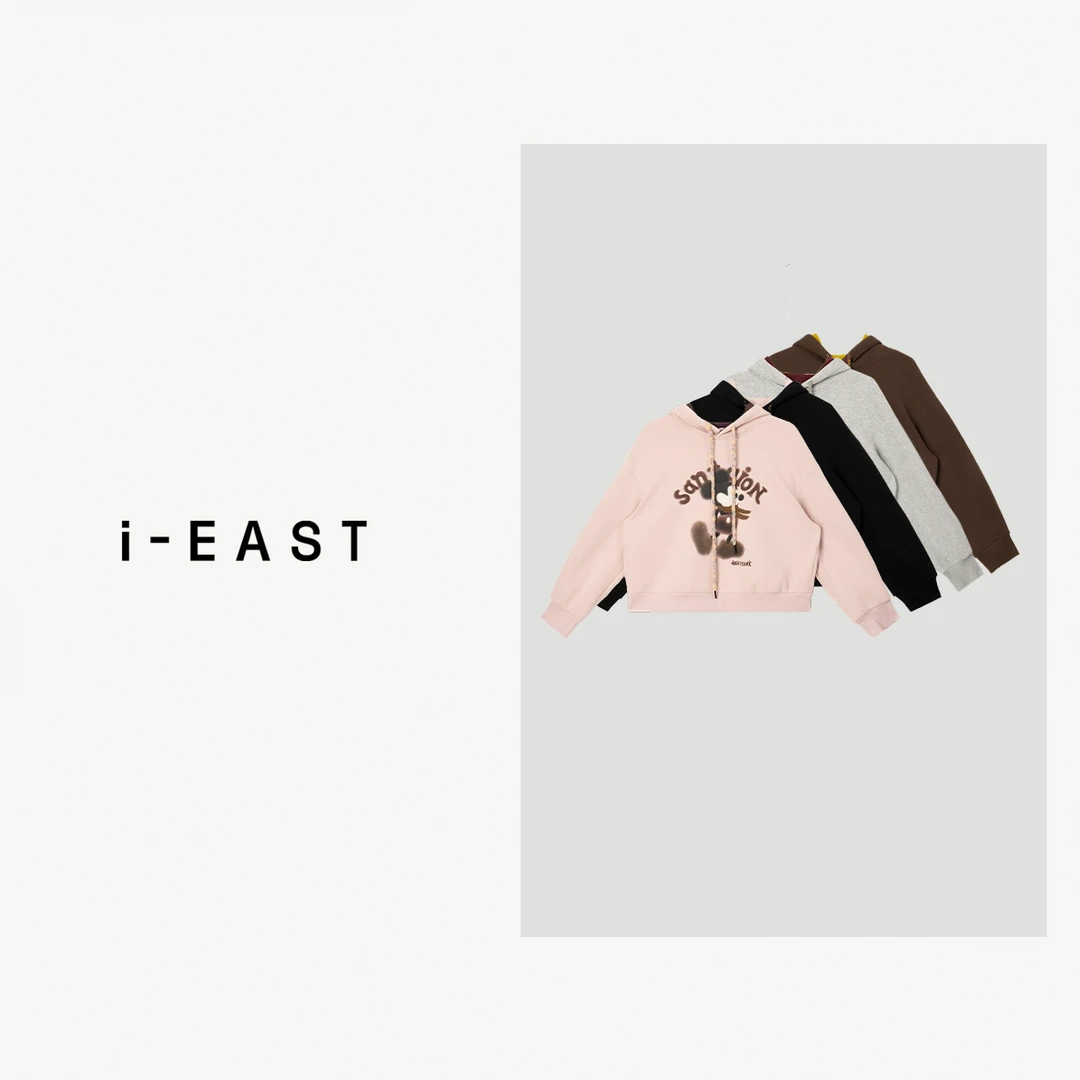 i-EAST 米奇出游季~趣味米奇连帽休闲加绒卫衣上衣-4Q SY0692