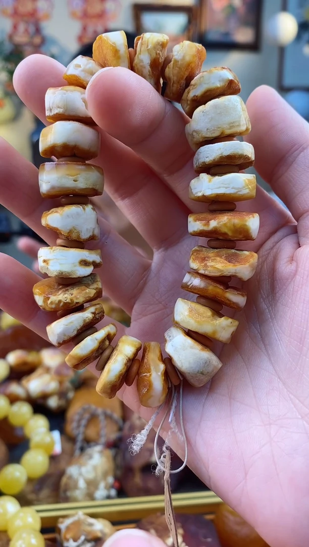 【闪购商品】琥珀手串未镶嵌手串