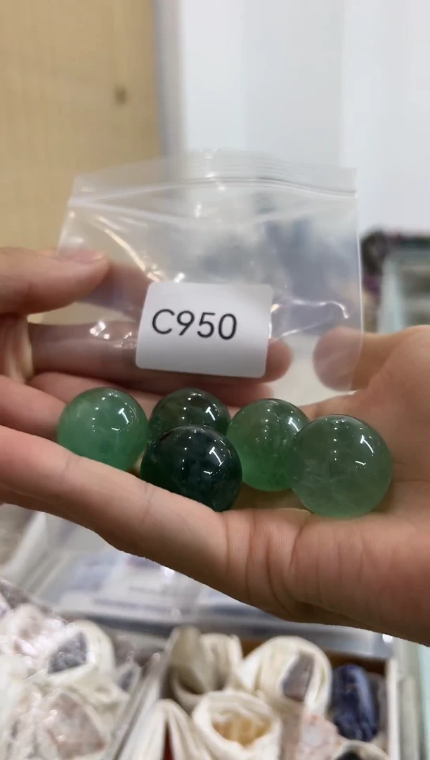 未镶嵌珠宝奇石萤石C950 约2.5cm 多样性发一件