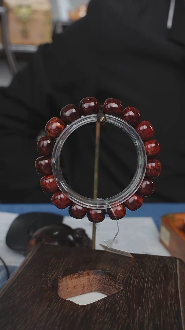 【闪购商品】木本降真香红降花梨公手串1213