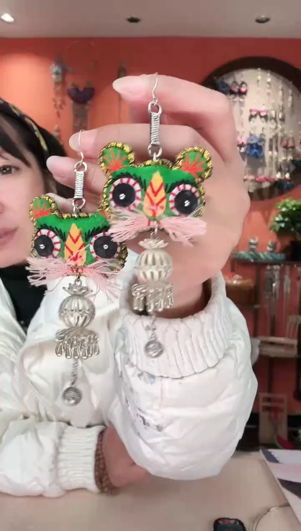 织绣非遗手工苗绣刺绣首饰68单面