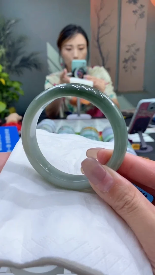 未镶嵌手镯翡翠000089650