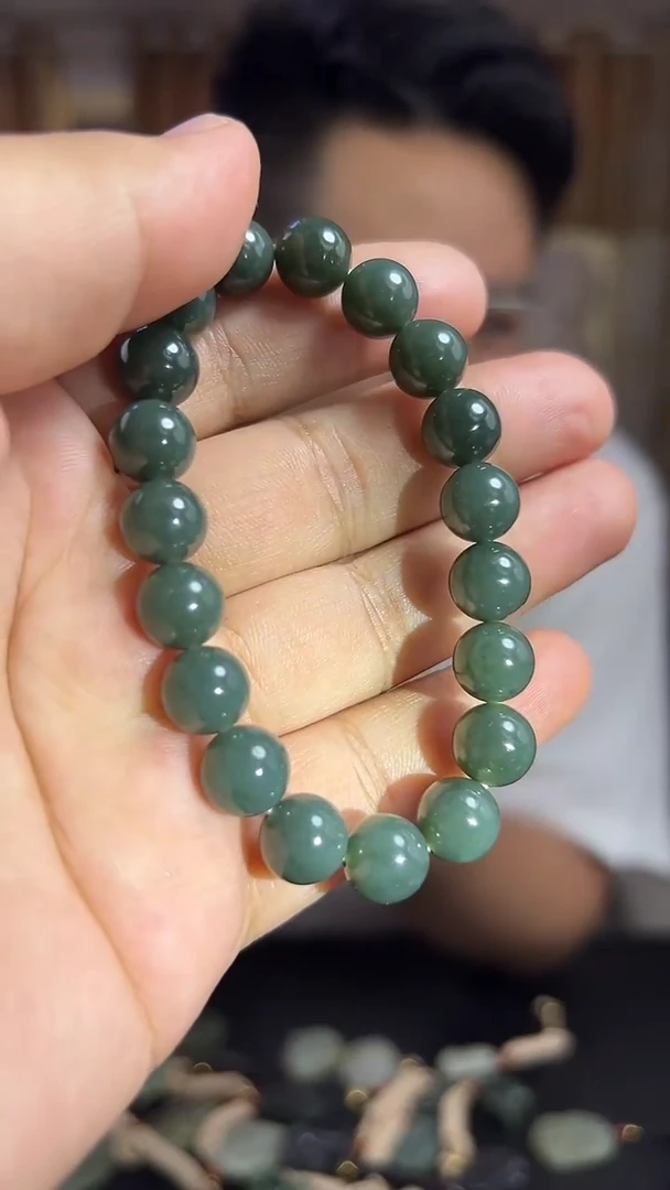 和田玉未镶嵌颈饰挂件