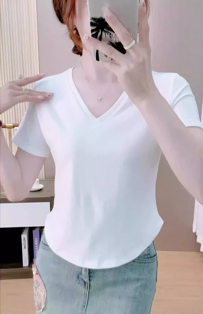 正肩棉V领t恤女短袖2025夏季新款修身显瘦百搭弧形下摆打底上衣