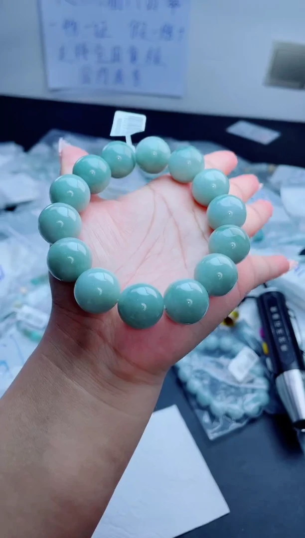 定制翡翠未镶嵌珠串