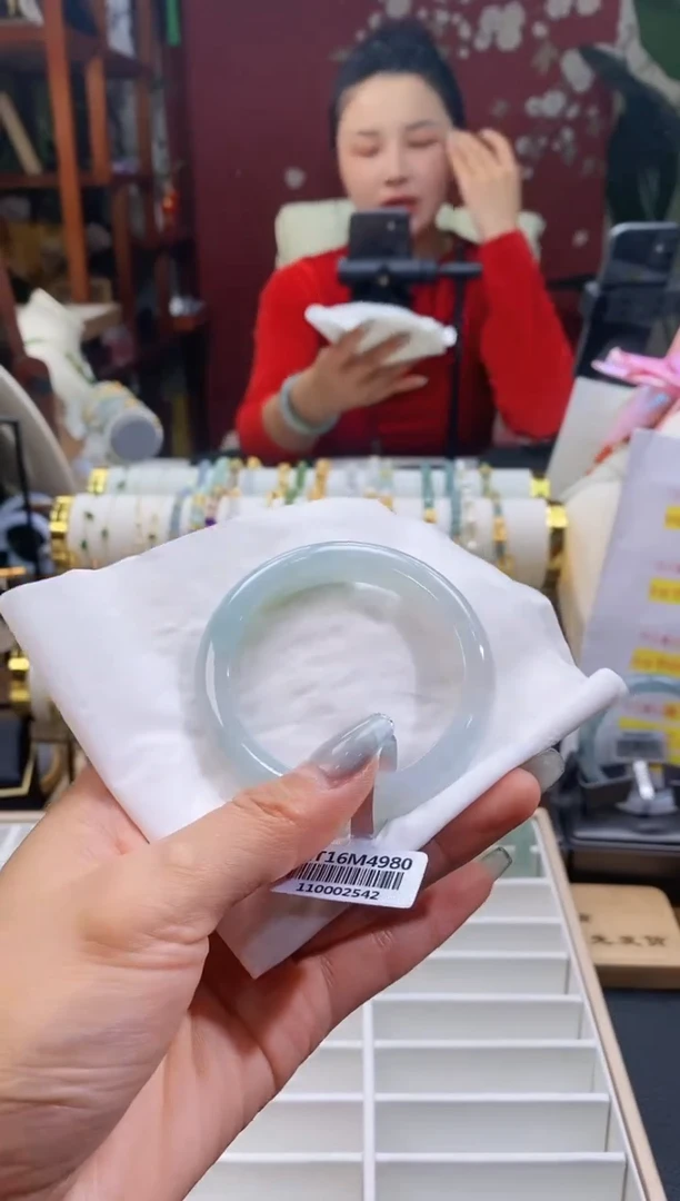 【闪购商品】翡翠手镯未镶嵌165晴绿5354/10.2*8.6