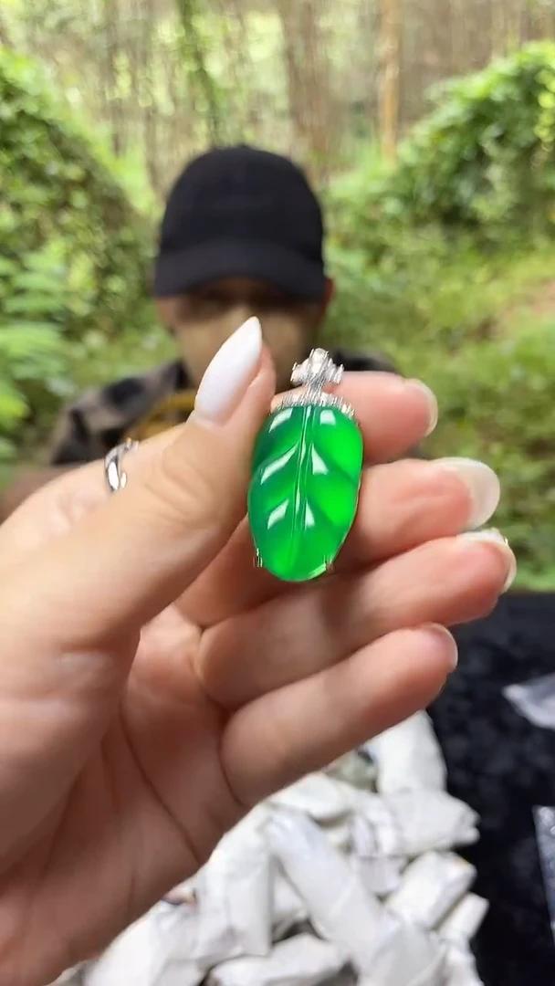 满色吊坠  所见即所得！