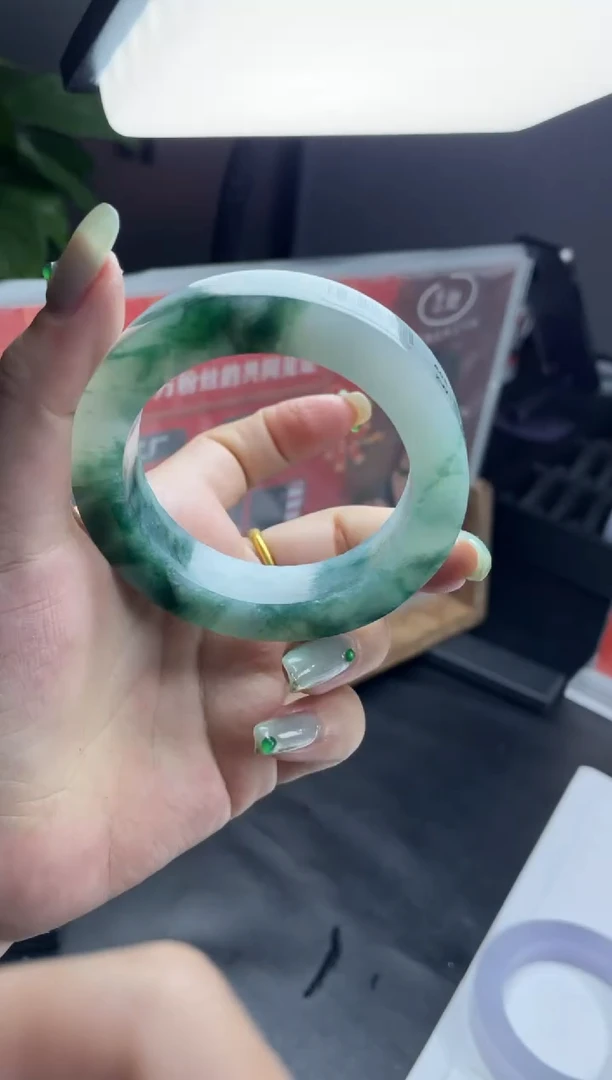 【闪购商品】定制翡翠手镯未镶嵌手镯DDQ/发一件