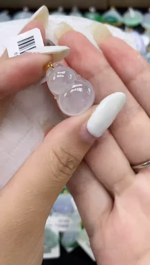 颈饰18K金镶嵌翡翠11111111111