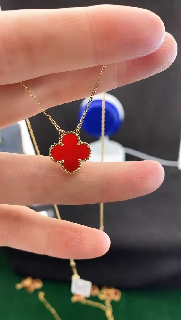 【闪购商品】玛瑙/玉髓项链18K金镶嵌.