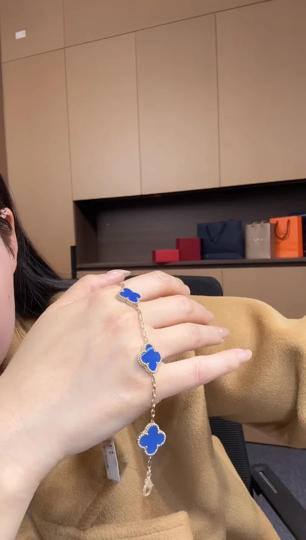 【闪购商品】玛瑙/玉髓手链18K金镶嵌蓝色k黄五花手链GHJ