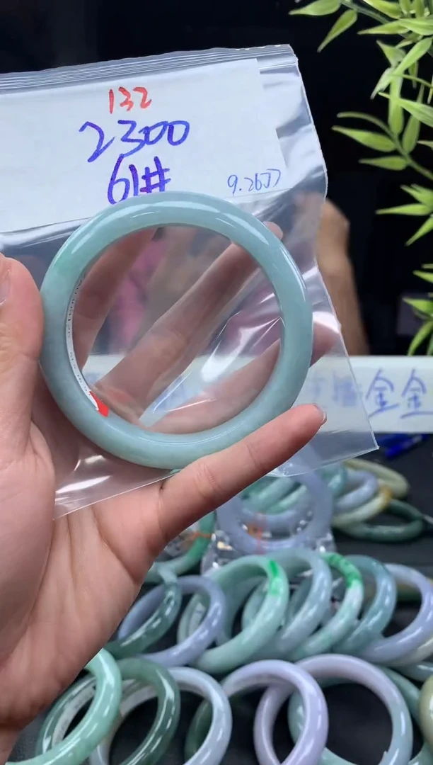 未镶嵌定制翡翠132毛货需精细抛光+多样性发1件+2300元