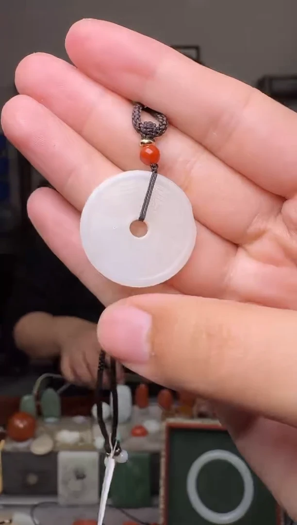 【闪购商品】和田玉挂件未镶嵌9999 瑕疵