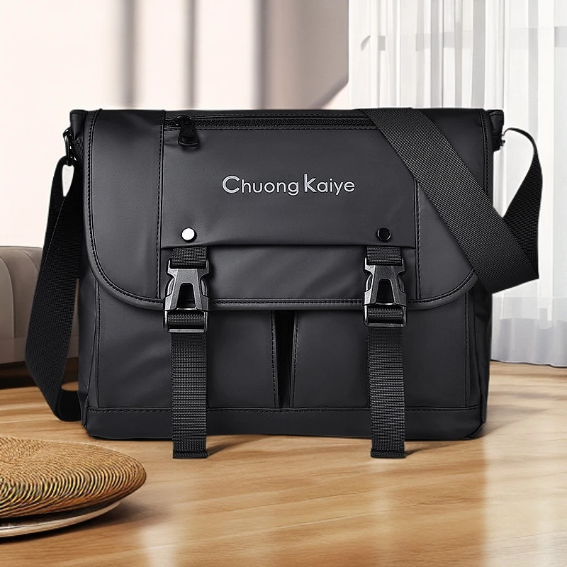 大容量男包机车包2025新款爆款牛津布男士机能斜挎包运动休闲厚包