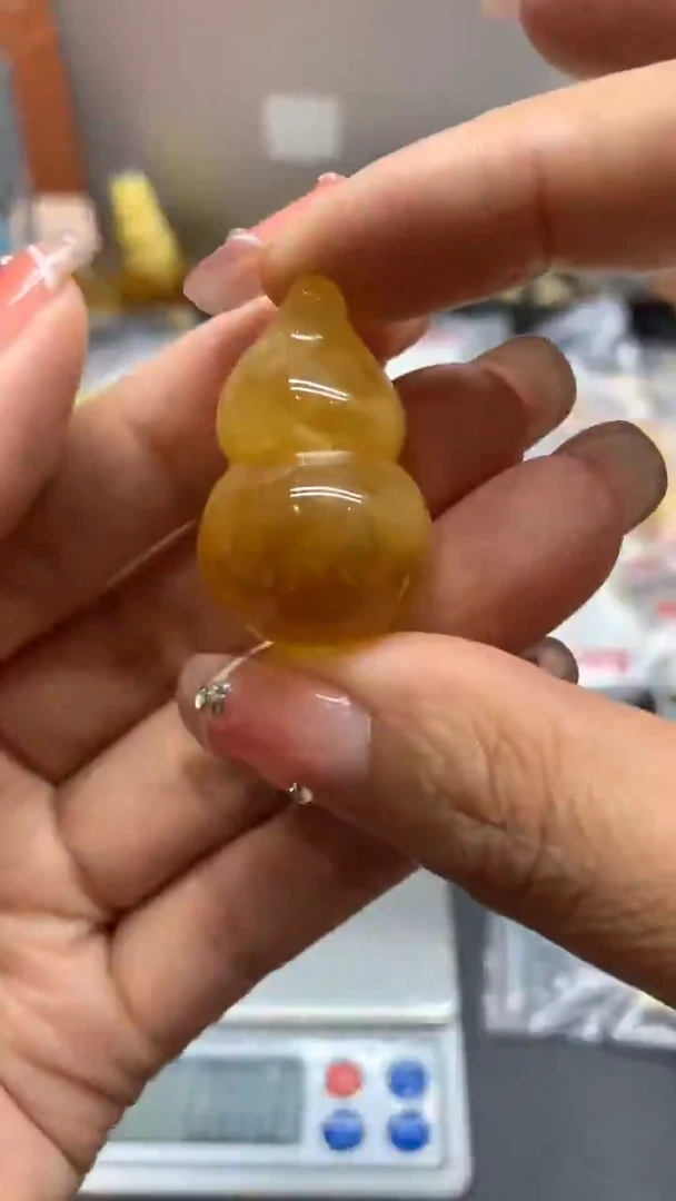 未镶嵌琥珀珠宝奇石2260