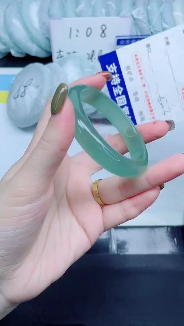 石英质玉手镯未镶嵌78-52.3