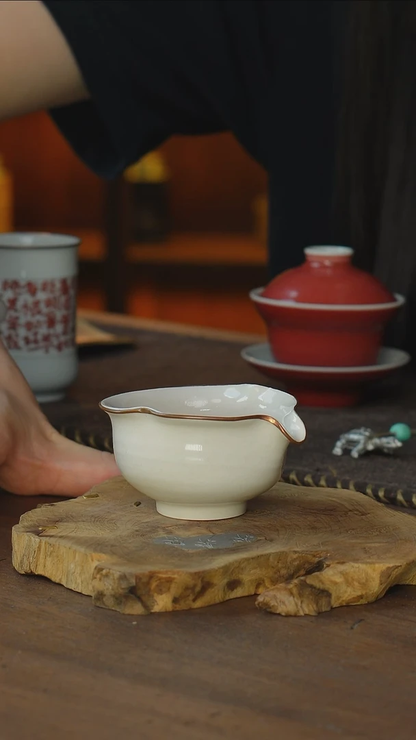 包铜花口白公道..