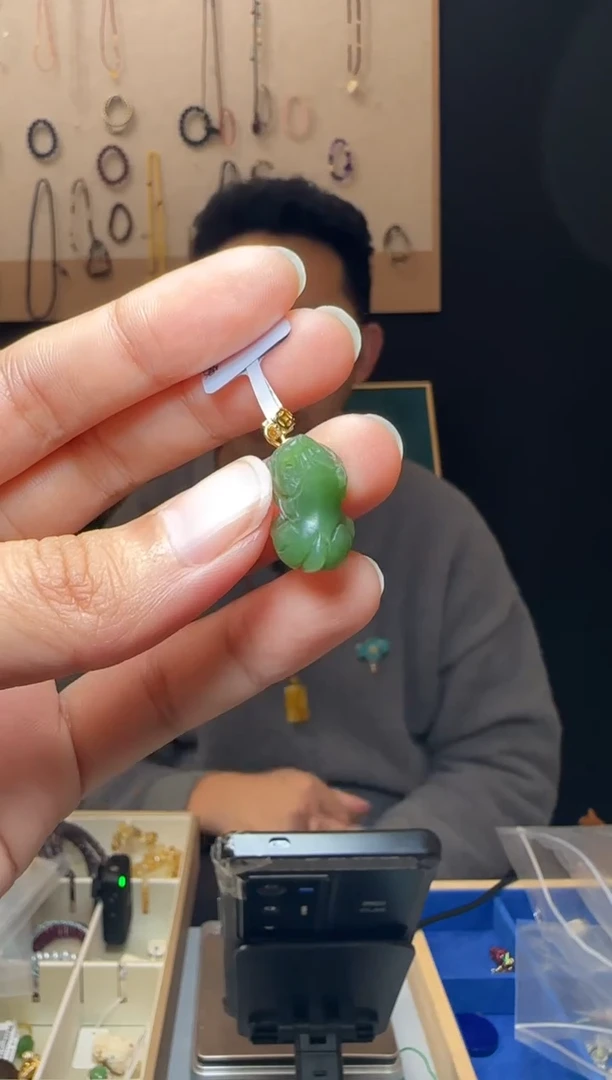 【闪购商品】和田玉吊坠银S925镶嵌碧玉貔貅S925银镶嵌吊坠