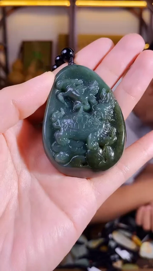 和田玉未镶嵌颈饰1