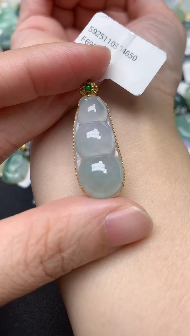 颈饰18K金镶嵌翡翠天然缅甸A货翡翠