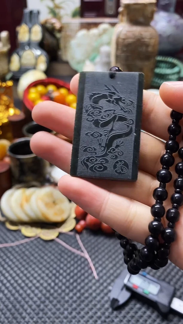 未镶嵌和田玉挂件1