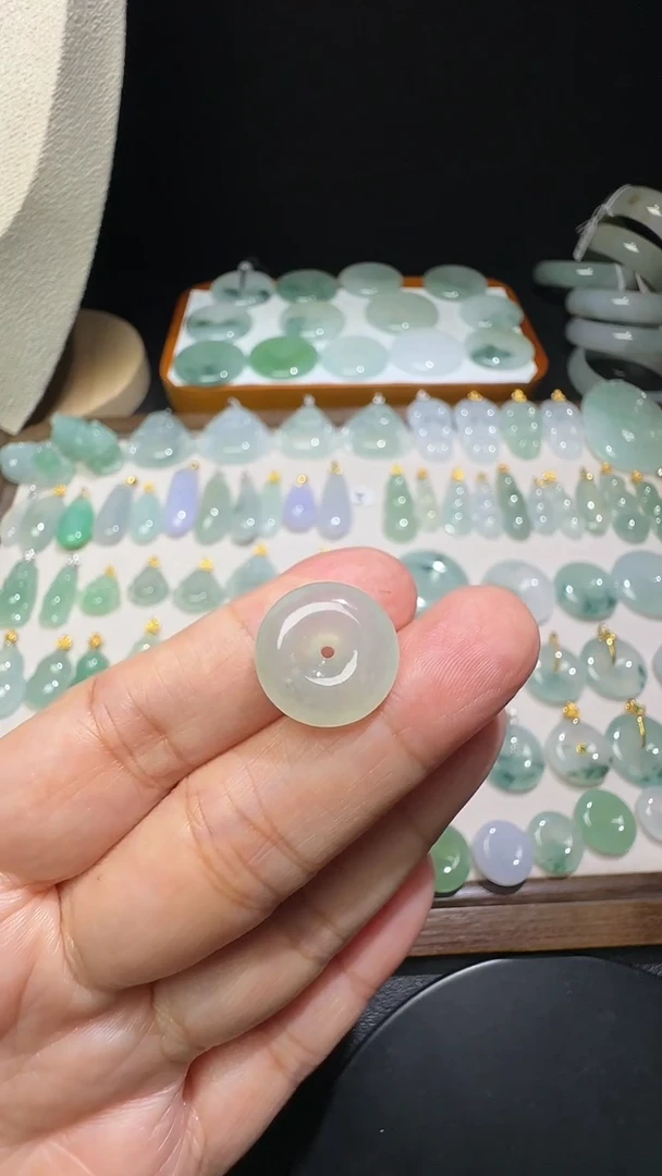 吊坠(不含链)未镶嵌翡翠小平安扣尺寸15.7*5.5mm