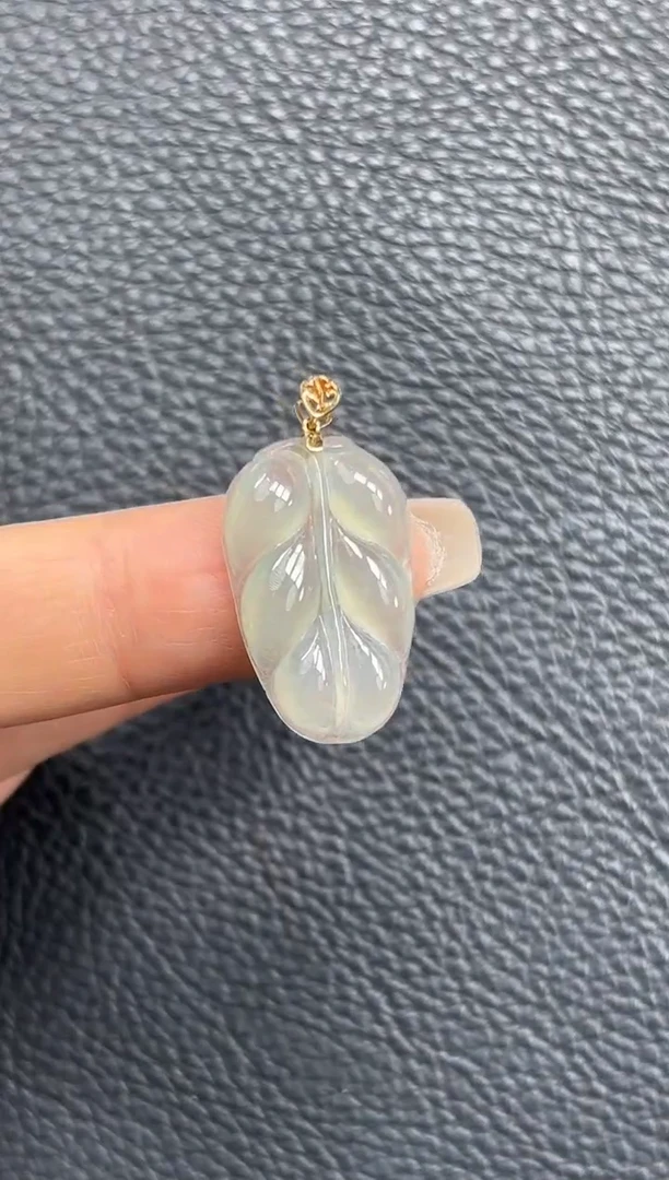 颈饰18K金镶嵌翡翠TJYM274-3 叶子