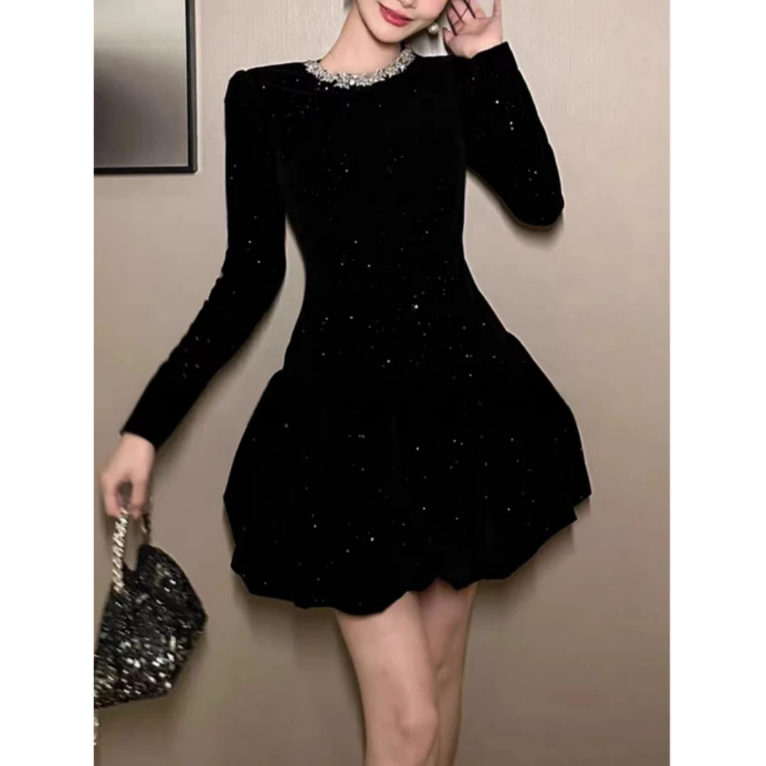 5569法式赫本风连衣裙女新年新款设计感小众收腰显瘦轻奢高档裙子