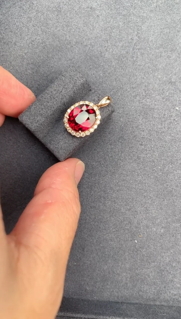 【闪购商品】碧玺戒指18K金镶嵌3.9ct卢比莱吊坠