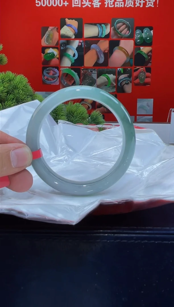 翡翠手镯未镶嵌2手镯