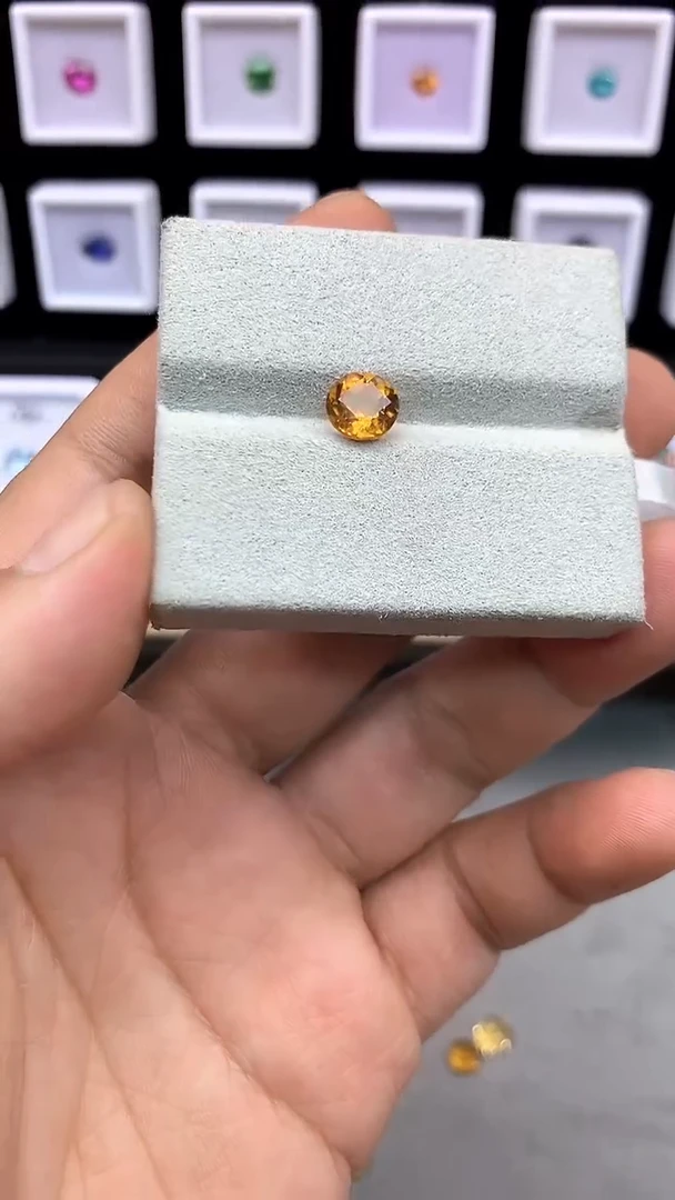水晶珠宝半成品未镶嵌1.5克拉