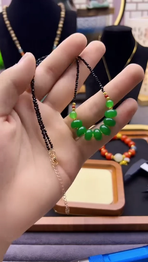 翡翠14K金镶嵌颈饰X858