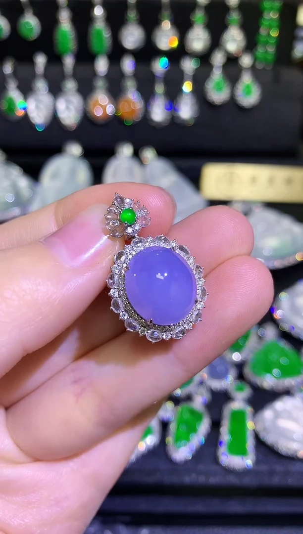 【闪购商品】翡翠颈饰18K金镶嵌高冰紫罗兰蛋面开全盖不封底