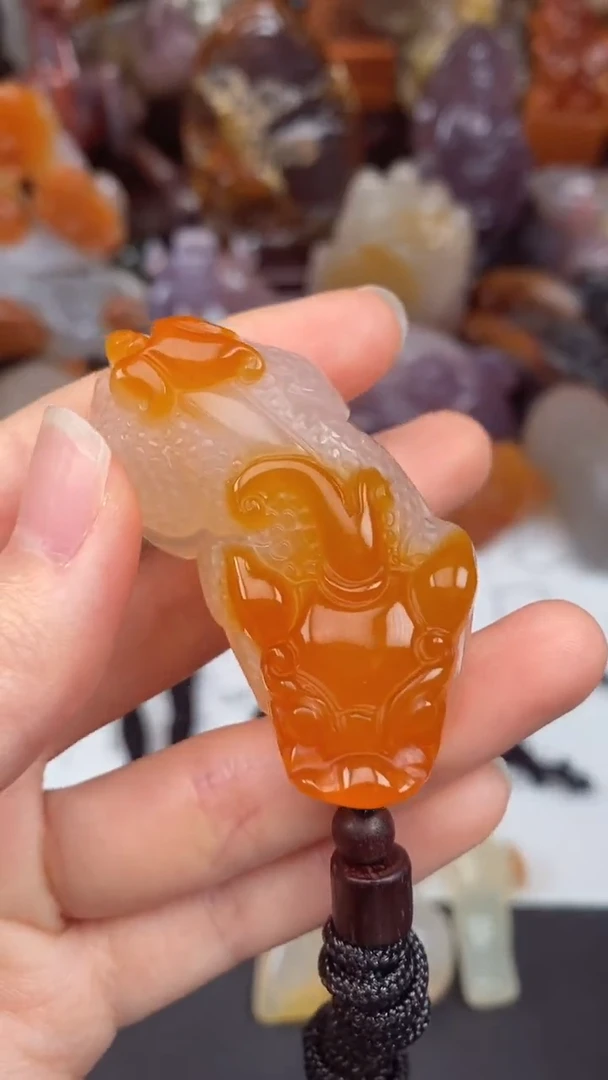 玛瑙/玉髓颈饰未镶嵌AA