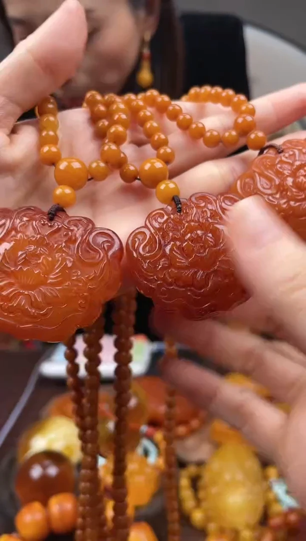 【闪购商品】琥珀裸石未镶嵌首饰 假1赔4 （多样性发货1件（微瑕