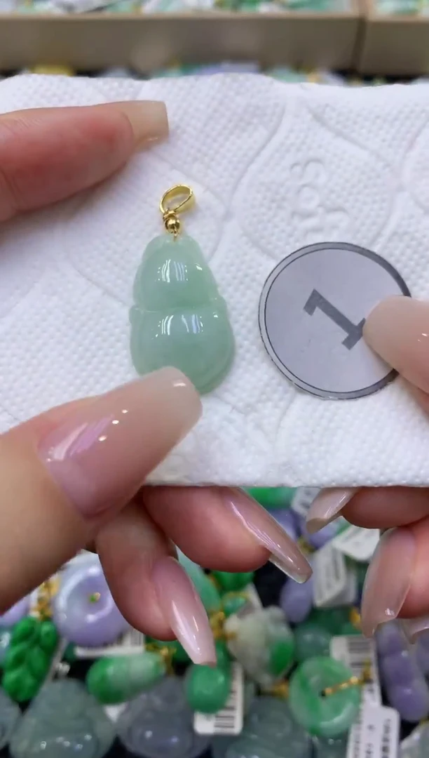 颈饰未镶嵌翡翠天然缅甸翡翠A货