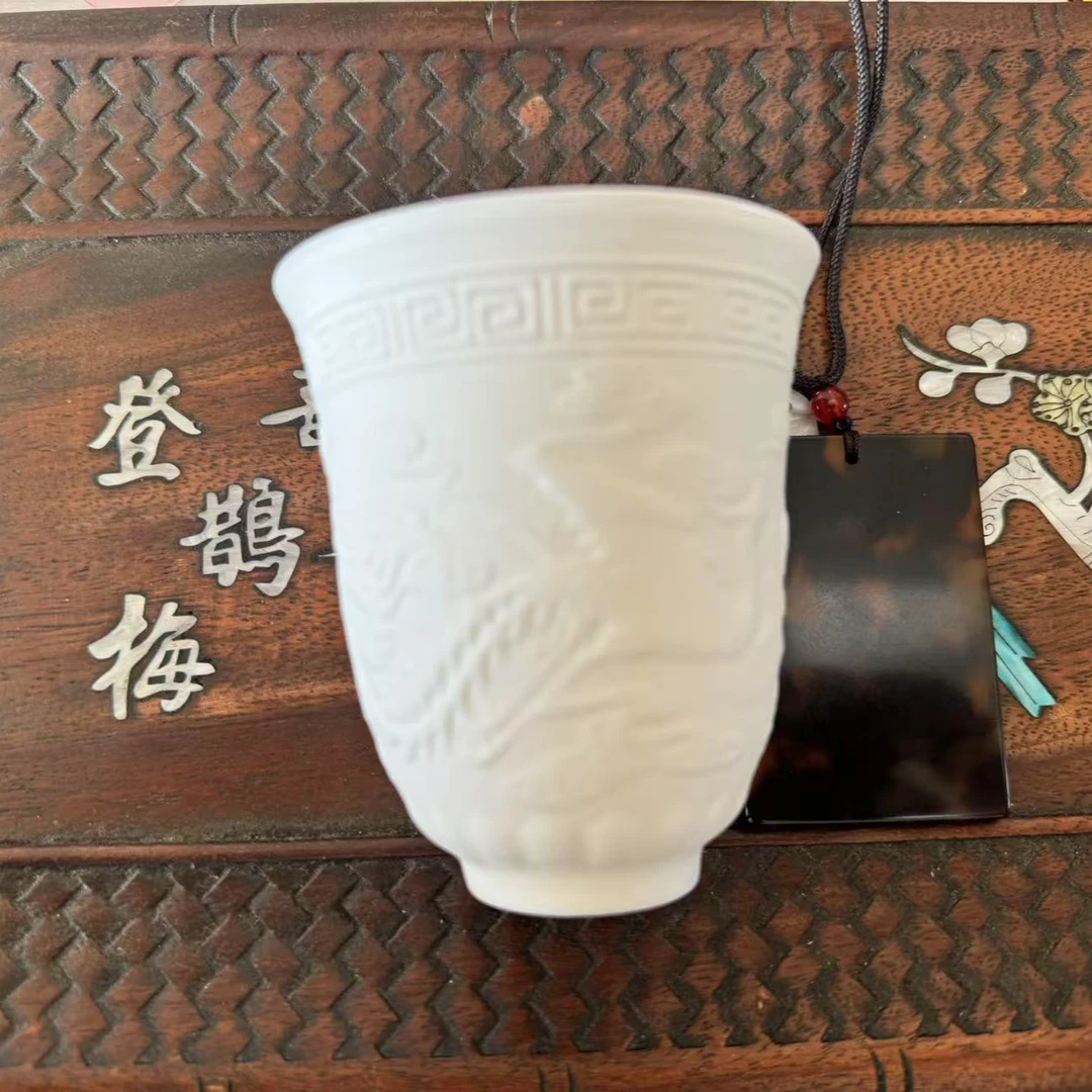 瓷器龙凤杯-龟龟无事牌
