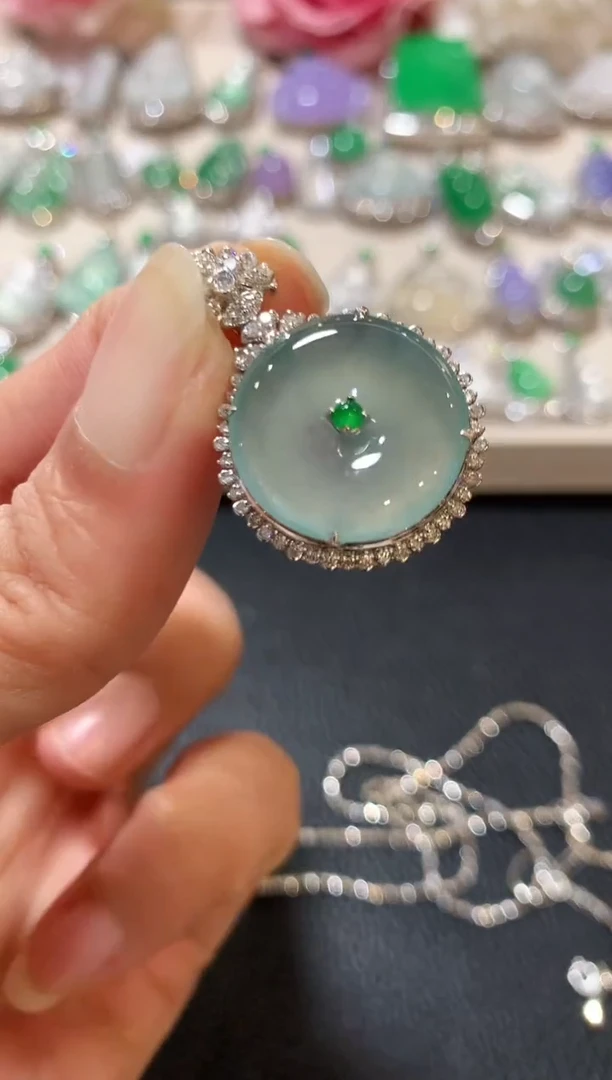 吊坠(不含链)18K金镶嵌翡翠z56