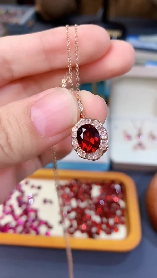 【闪购商品】石榴石吊坠银S925镶嵌天然