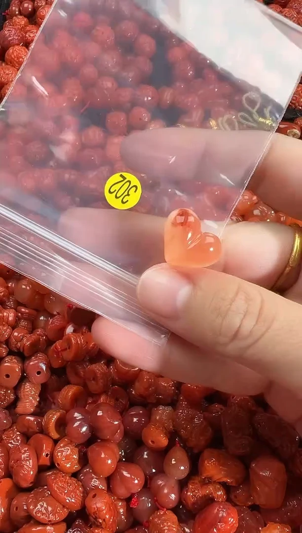 颈饰未镶嵌南红玛瑙4