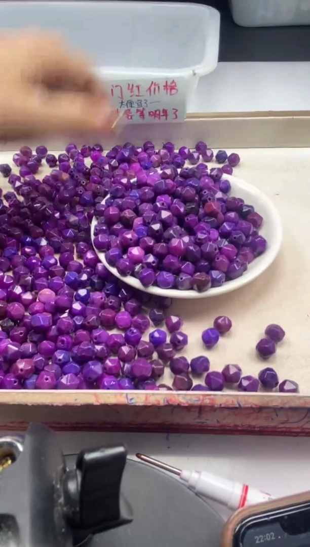 【闪购商品】玛瑙/玉髓颈饰未镶嵌w2156舒俱来切面10mm*30颗