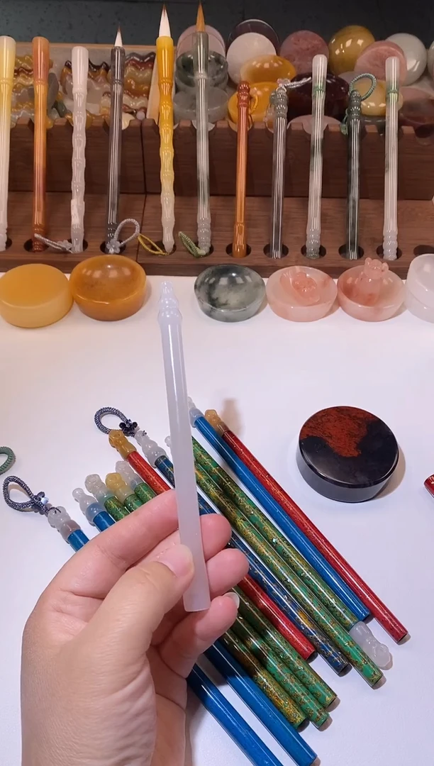 白色鸡血玉15厘米长一体成型小楷单支不退不换